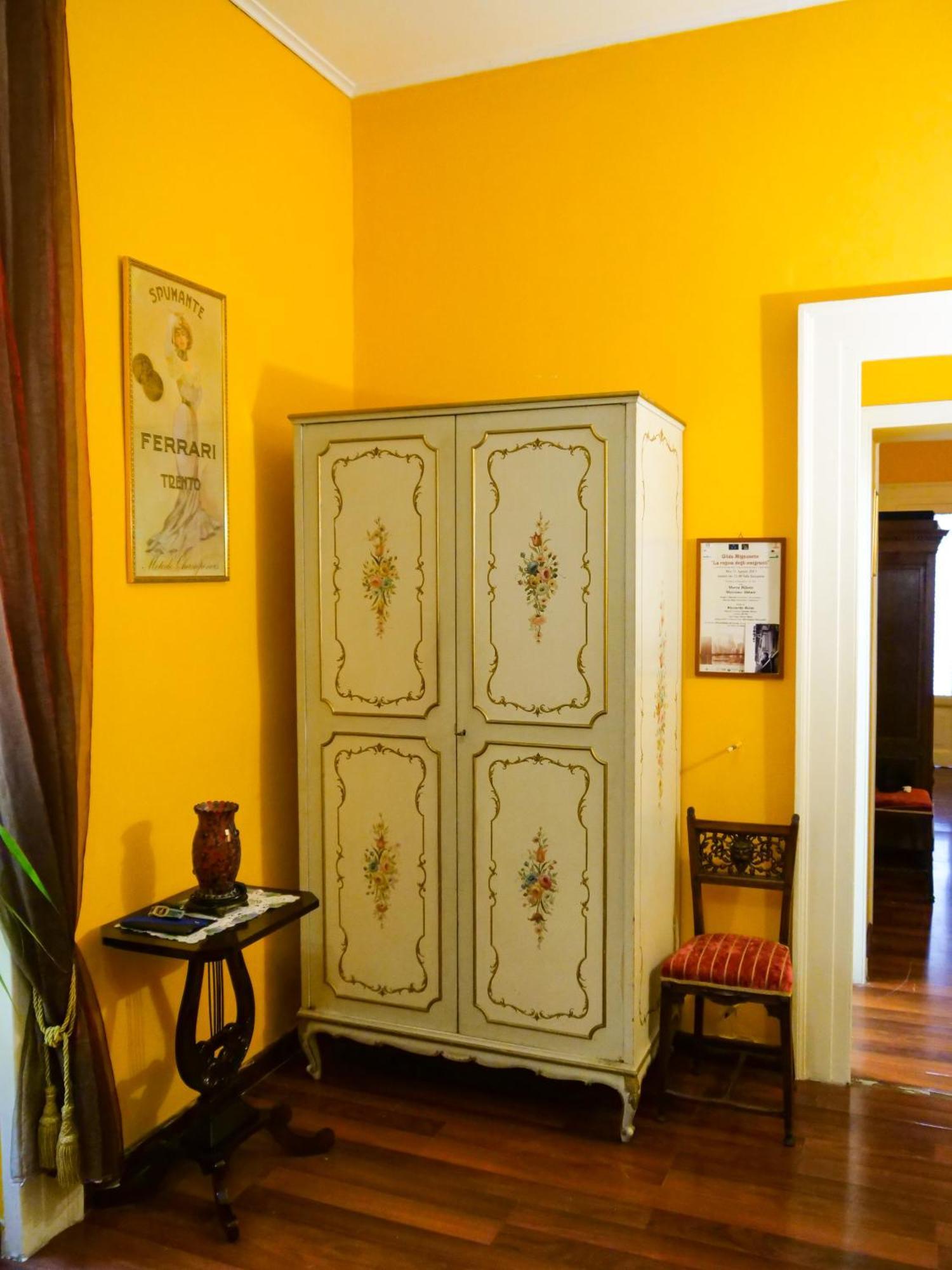 Salotto Sommer Bed and Breakfast Nápoles Exterior foto